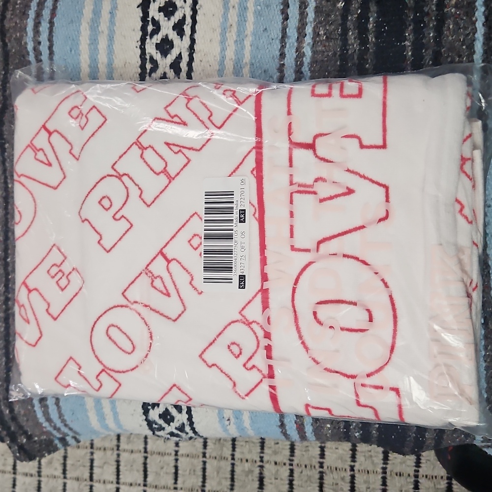PINK By Victoria's Secret LOVE PINK TERRY TOWEL NEW - Picture 4 of 10